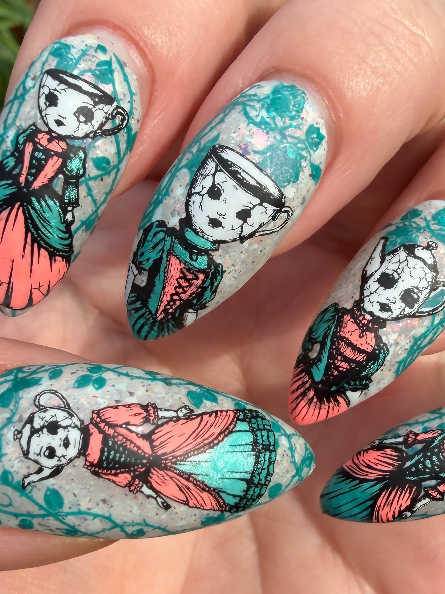 413 - Broken Porcelain Dolls