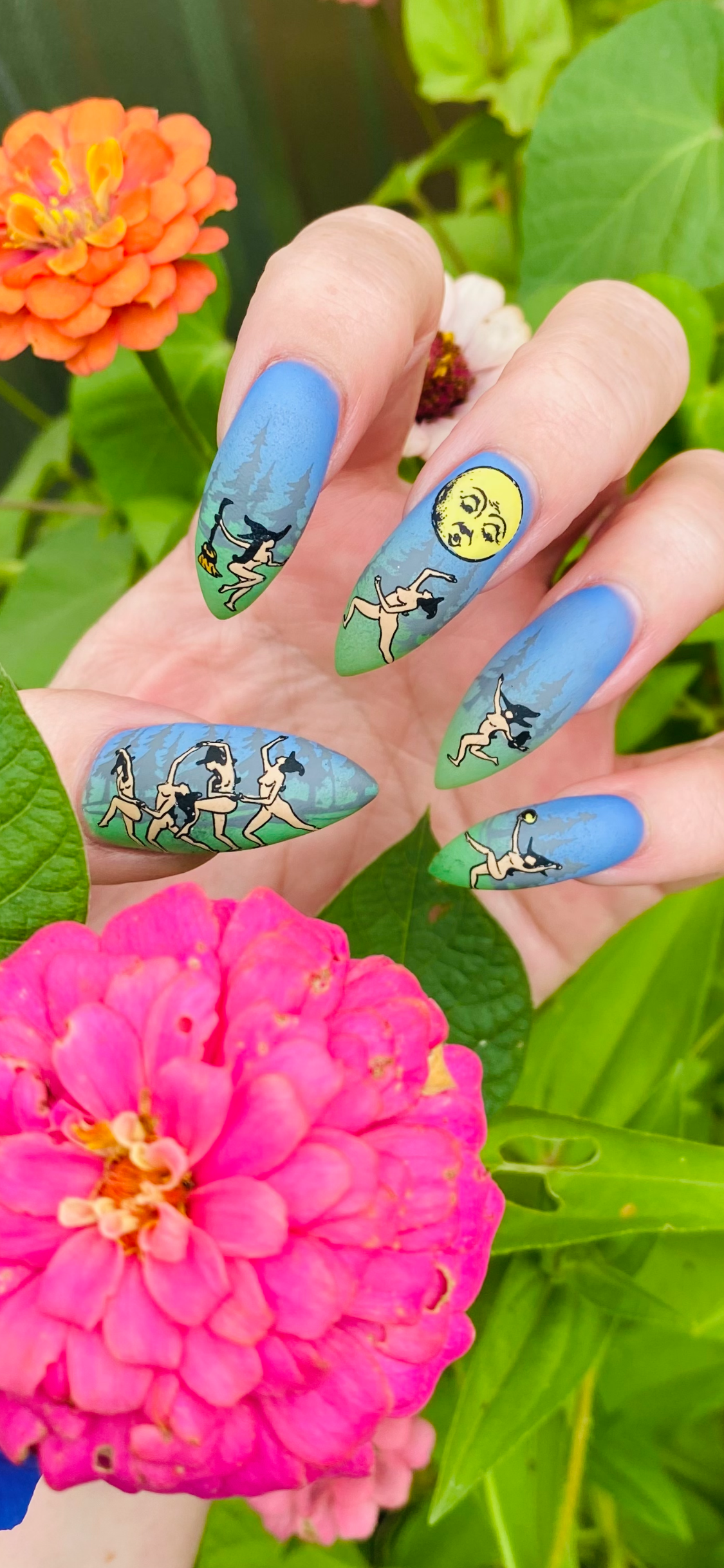 117 - Dancing Witches