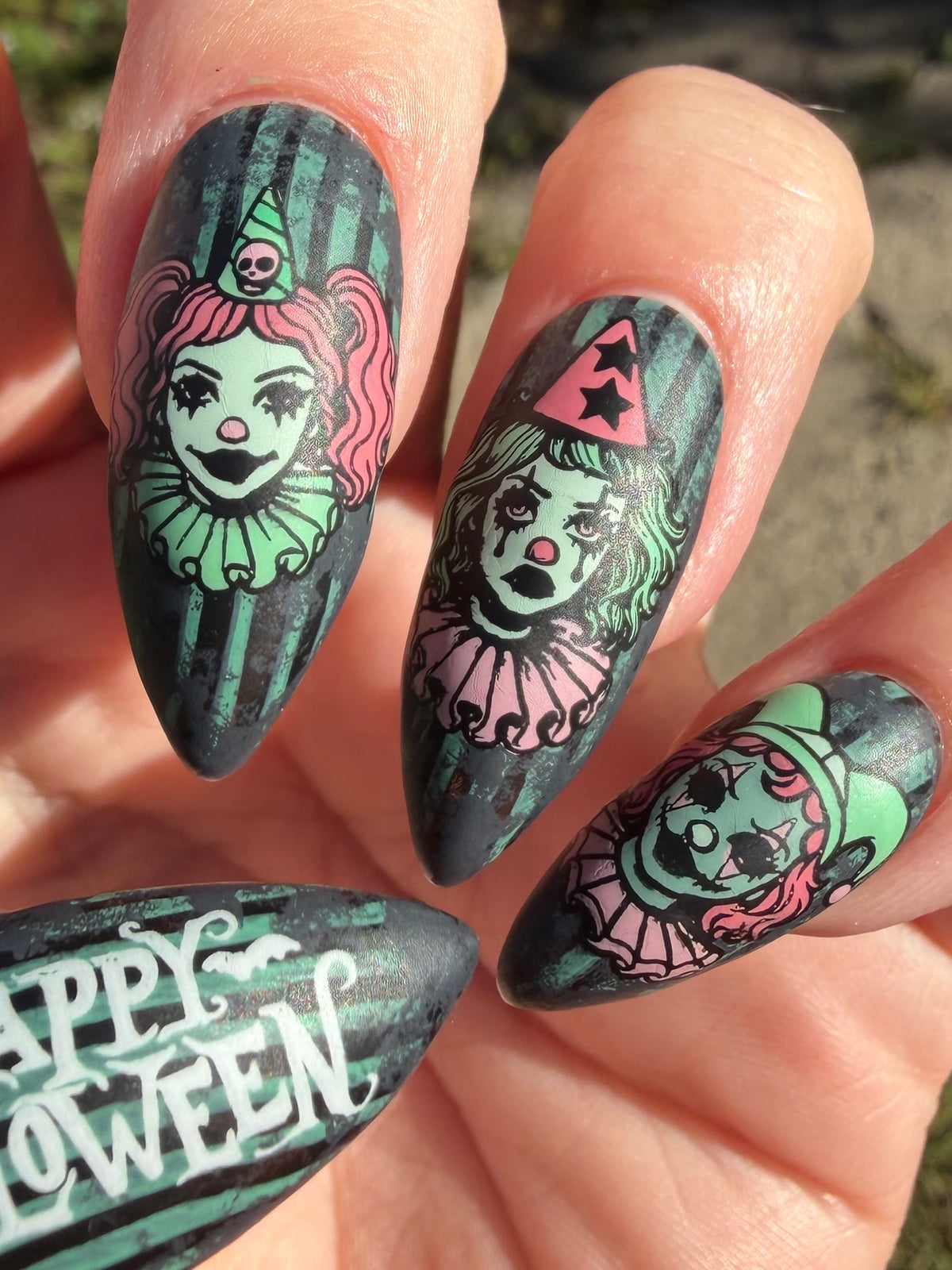 435 - Spooky Girls