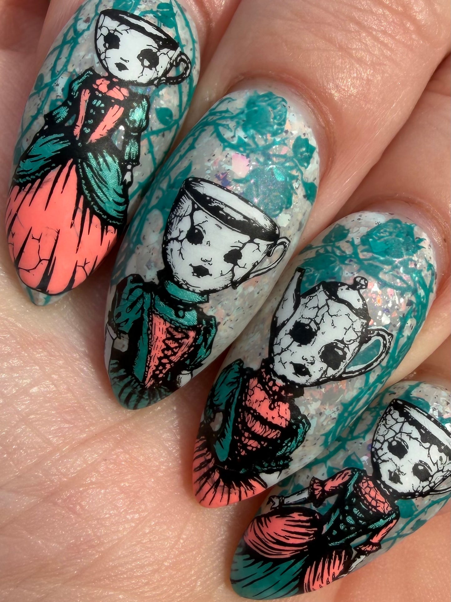 413 - Broken Porcelain Dolls