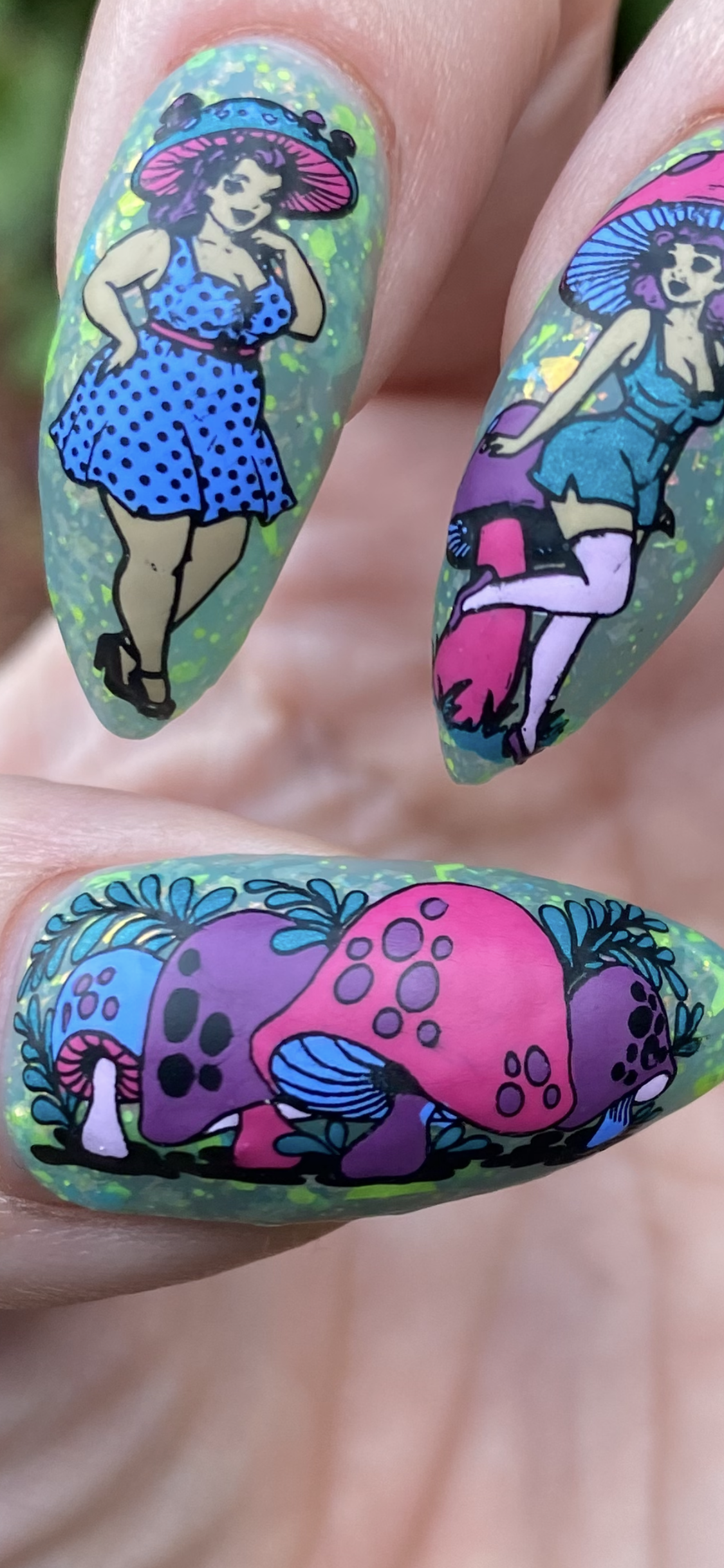 298 - Groovy 70 s Mushrooms