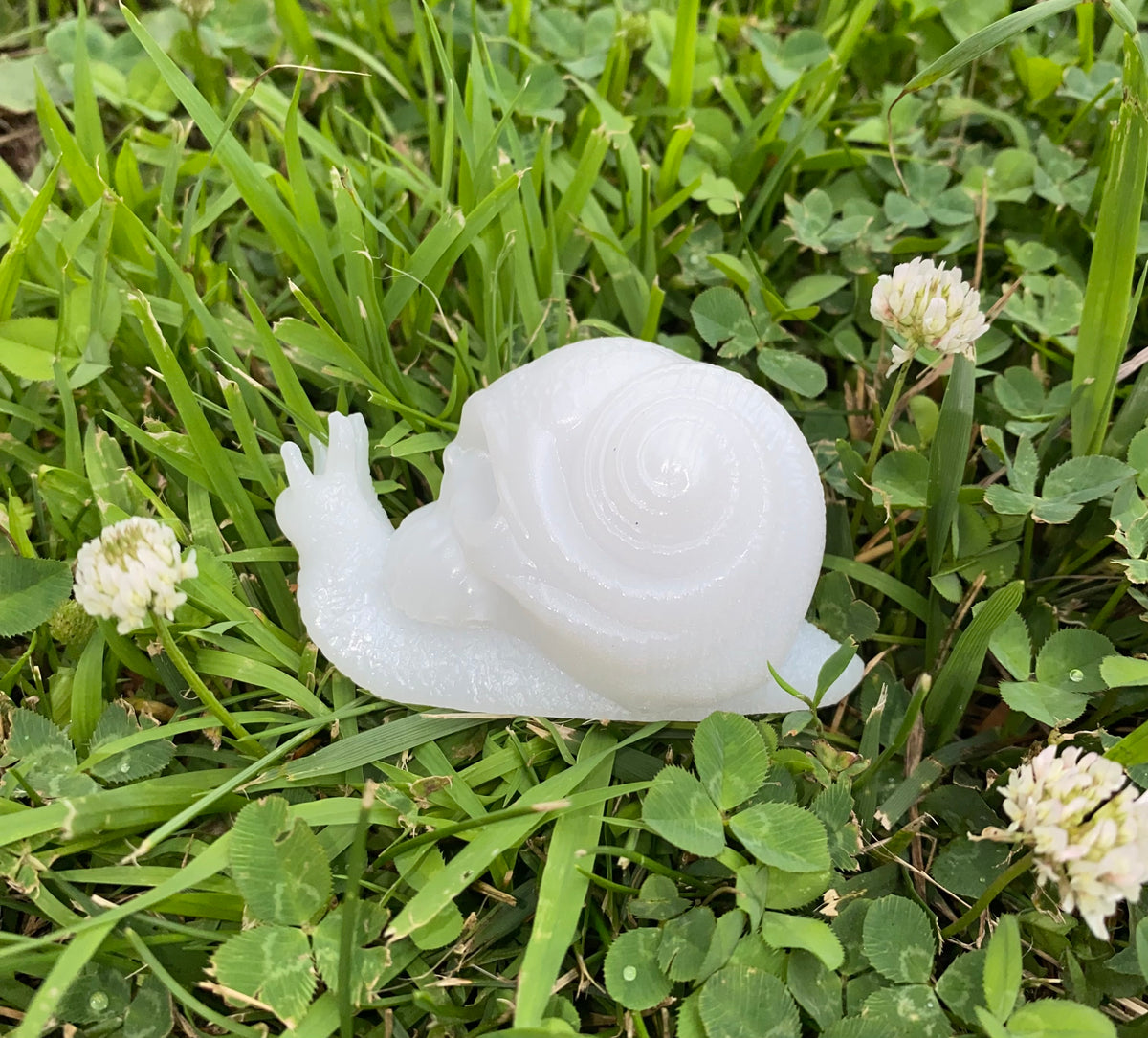 Snail Nail Prop #3 – Pretty Fingers By Robin