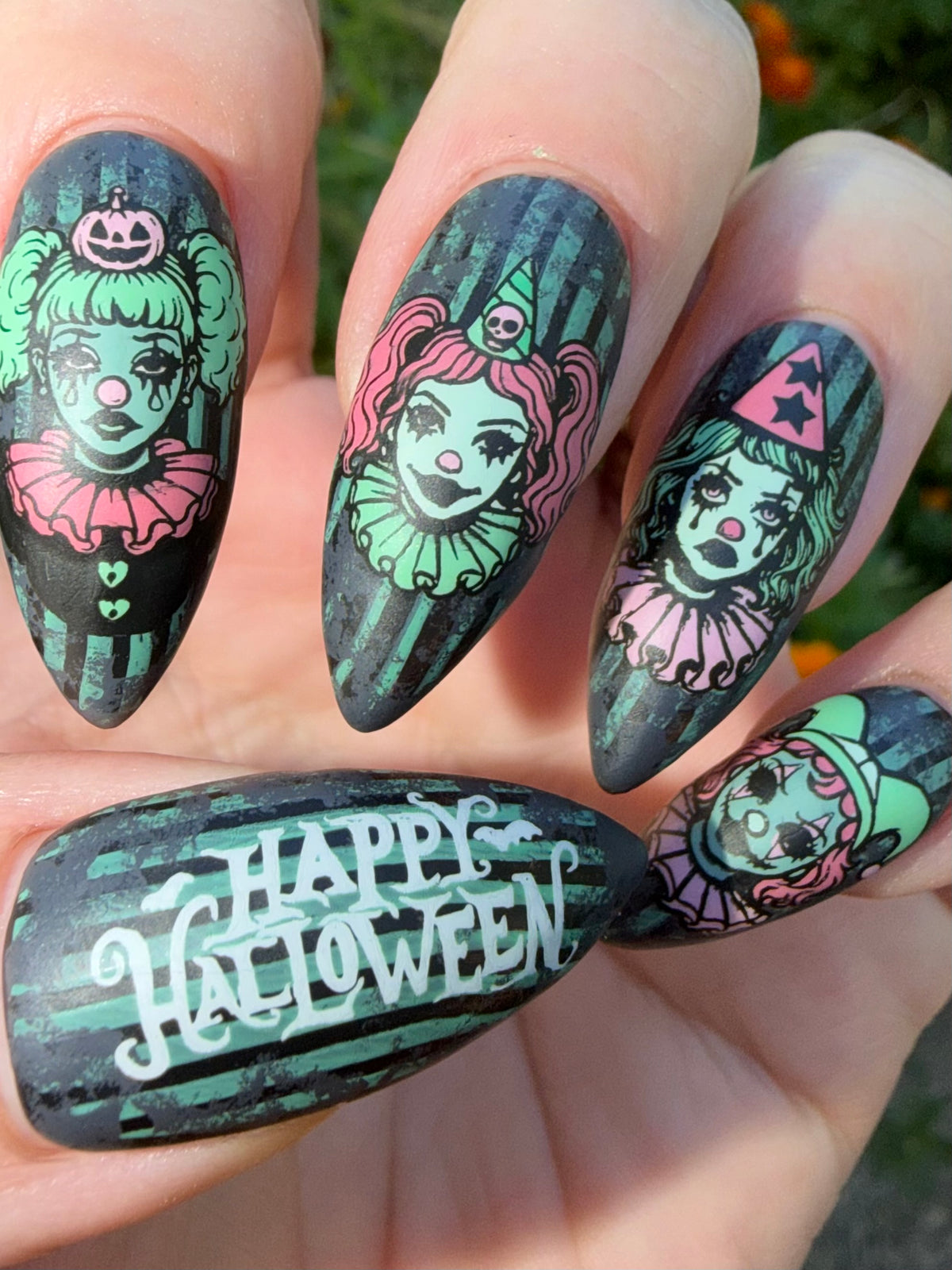 435 - Spooky Girls