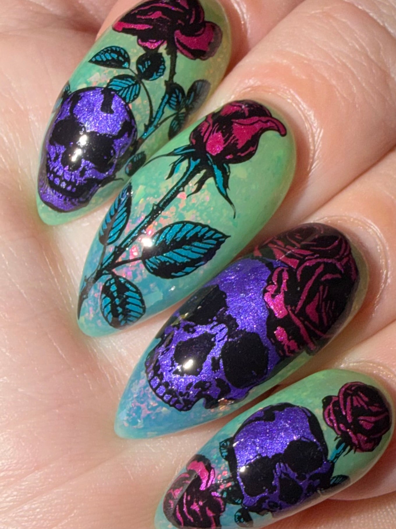422 - Skulls And Roses